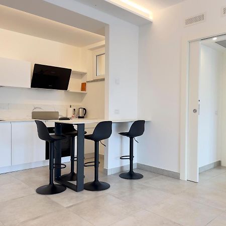 Naiade Apartment - Parcheggio Privato Coperto Incluso Isola di Liri Esterno foto